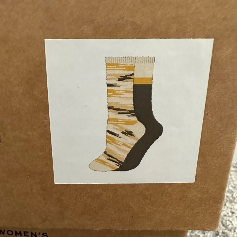 FRYE Women’s Cozy Boot Socks Shoe Size 5-10